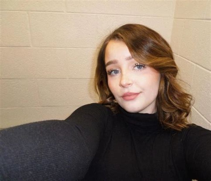 [Review] Clara Ellis Clara00Ellis r/OnlyFansReviews