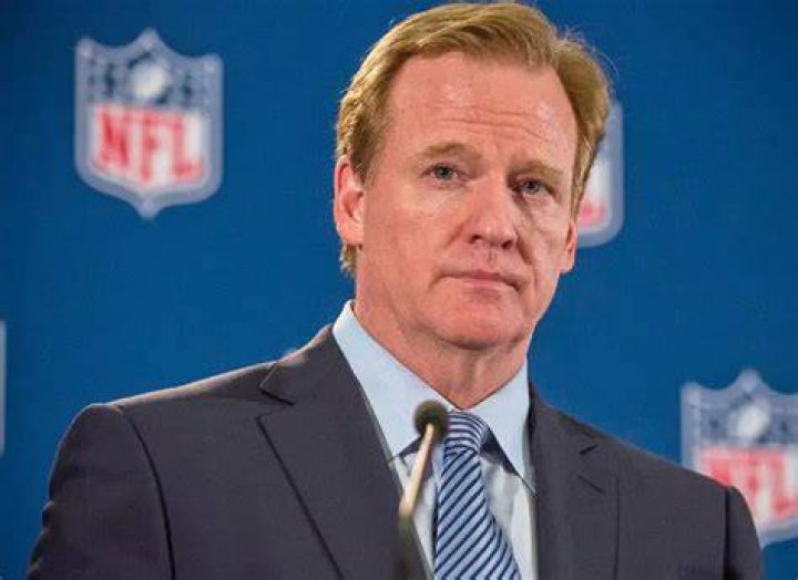 Roger Goodell Wiki, Net Worth, Age, Height, Wife, Salary
