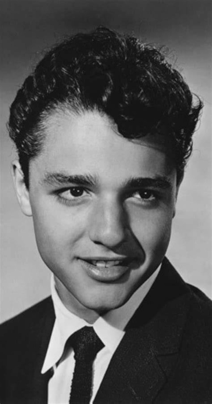 Sal Mineo Biography Facts, Childhood, Family Life & Achievements