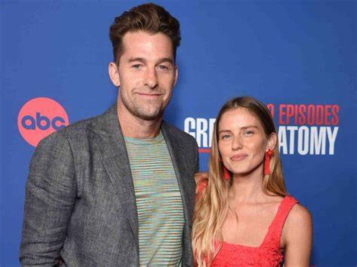 Scott Speedman & Lindsay Rae Hofmann Baby Girl