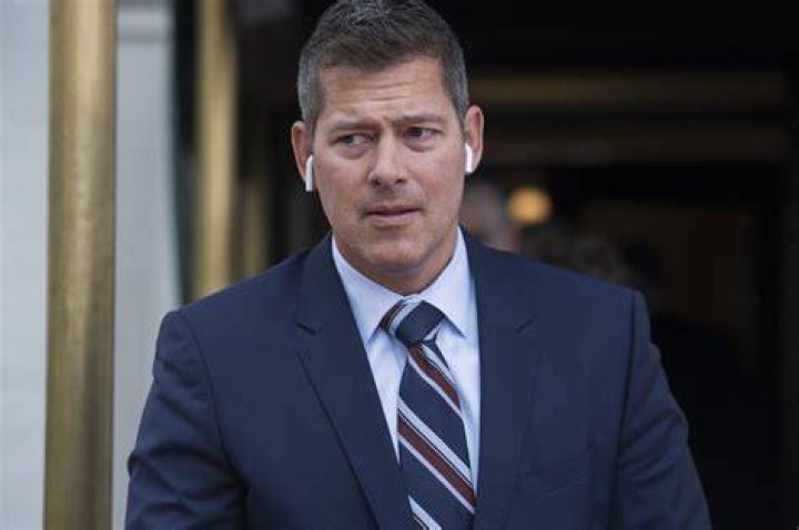 Sean Duffy leaving congress to care for baby due in October