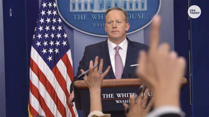 Sean Spicer announces conservative cable talk show 'Spicer & Co.'