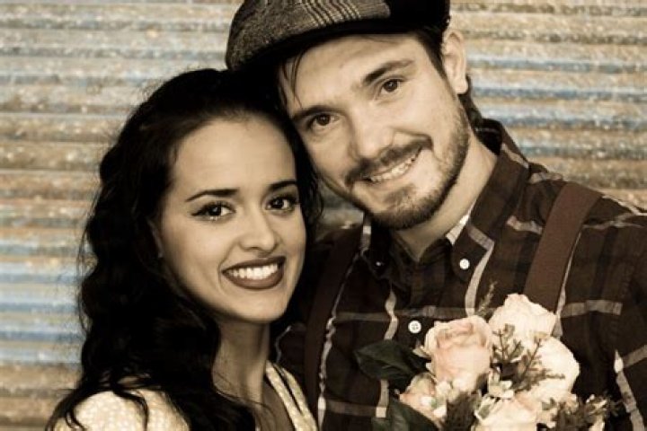 Smoky Mountain Adventures Cast Avie Lee Owens & Lee Parton