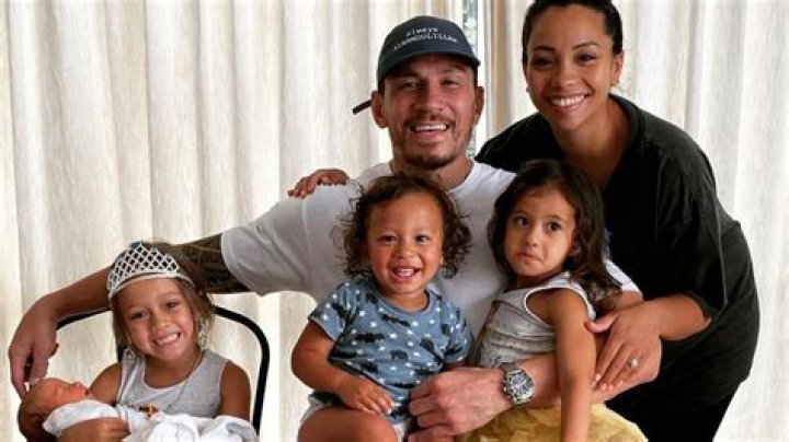 Sonny Bill Williams reveals wife Alana Raffie has adopted hijab head