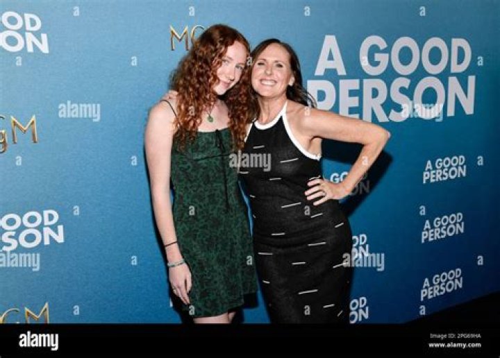 Stella chesnut hires stock photography and images Alamy