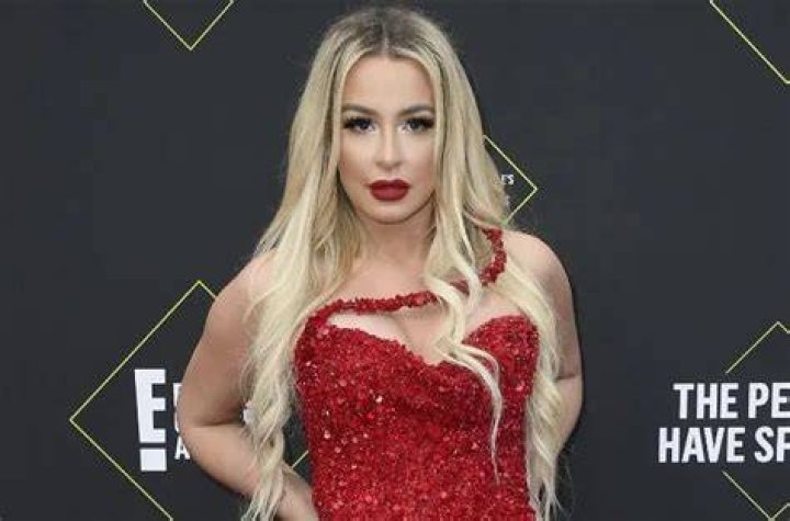 Tana Mongeau Height, Weight, Bio, Wiki, Age, Onlyfans, Instagram