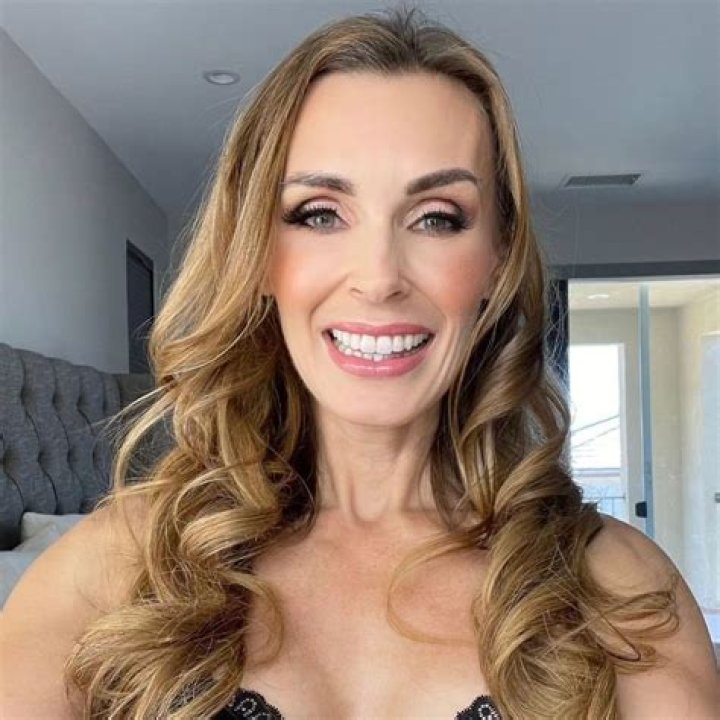 Tanya Tate smiling a photo on Flickriver