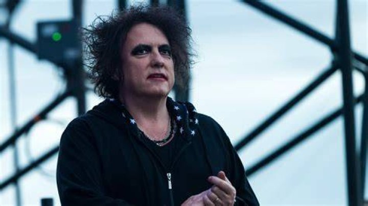 The Cure&rsquo;s Robert Smith on Rock Hall Induction &lsquo;I&rsquo;m Fcking Old