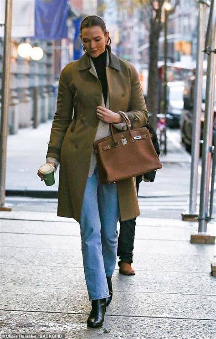 The pavement is her catwalk! Claudia Schiffer causes a stir as she