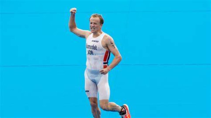 Triathlon Blummenfelt and Matthews go sub7/8 full triathlon