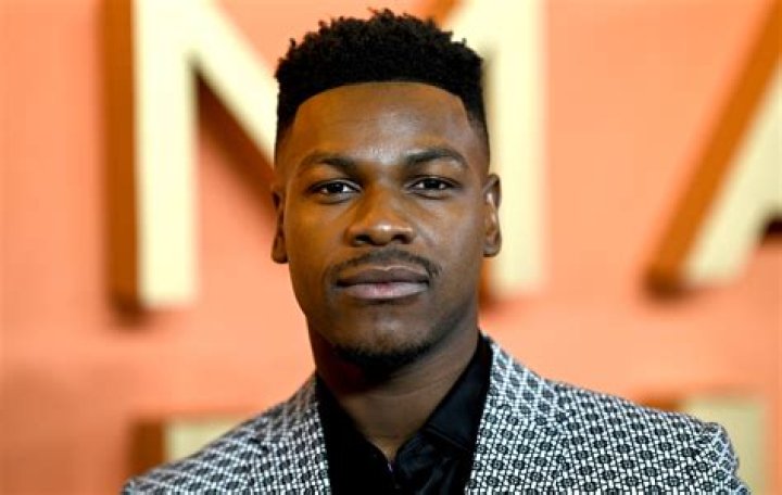 TVisCOOL John Boyega's Full Reaction to the Star Wars The Force