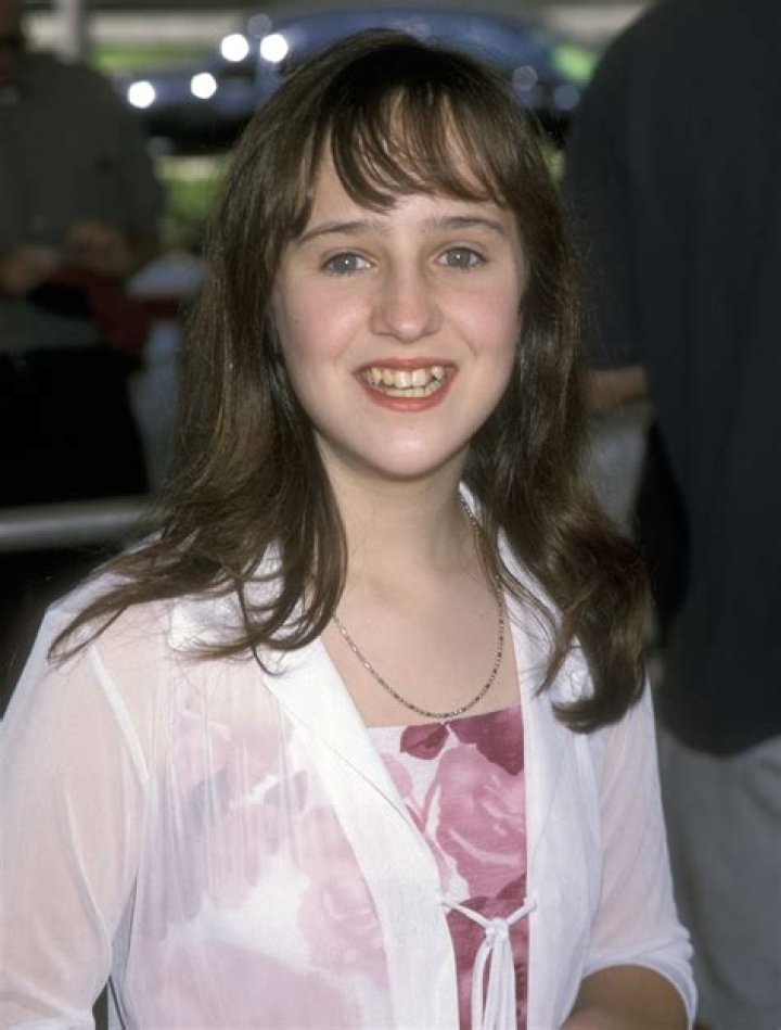 Uncover The Truth: Mara Wilson's Marital Status And Life Choices Revealed