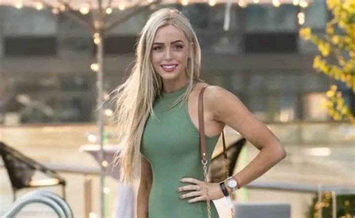 Unveiling Alexandra Cooper's Height And Weight: Behind-the-Scenes Insights