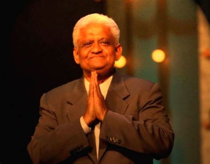 When composer Pyarelal played piano on Maniesh Paul's request