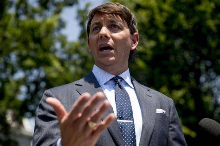 White House spokesman Hogan Gidley leaves for Trump campaign