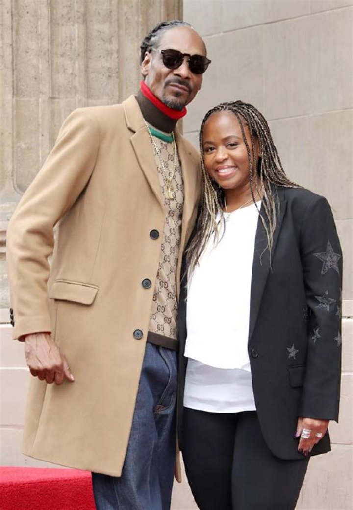 Who Is Snoop Dogg&rsquo;s Wife? Everything To Know About Shante Broadus