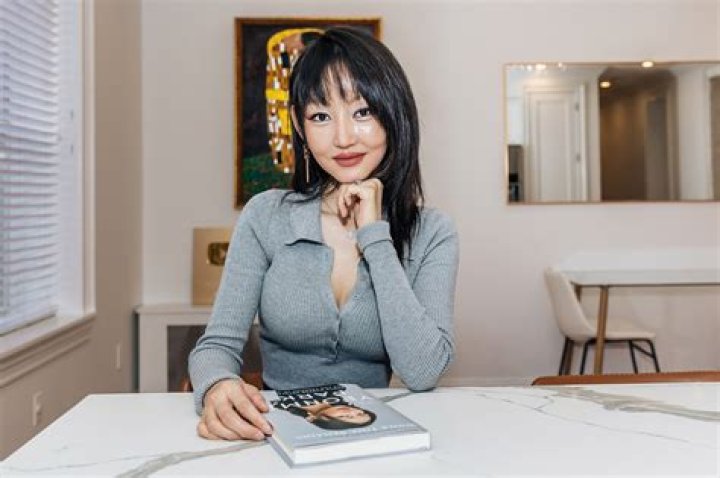 yeonmi park boobs Peel Glas1982