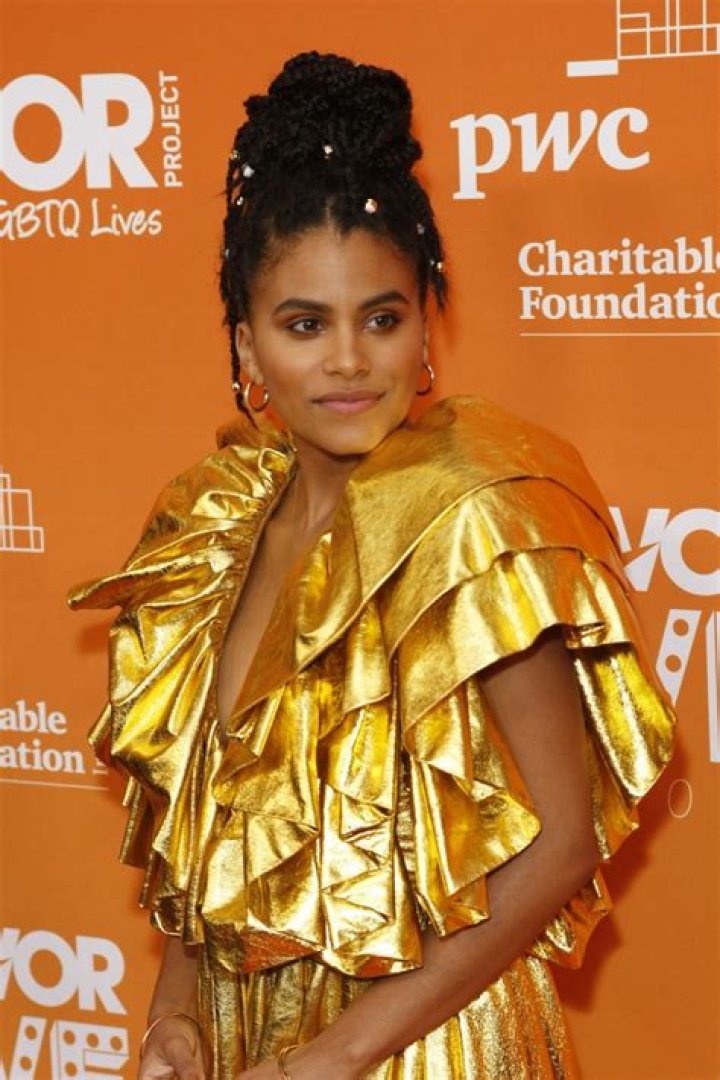 Zazie Beetz Braless (30 Photos) Nude celebrity